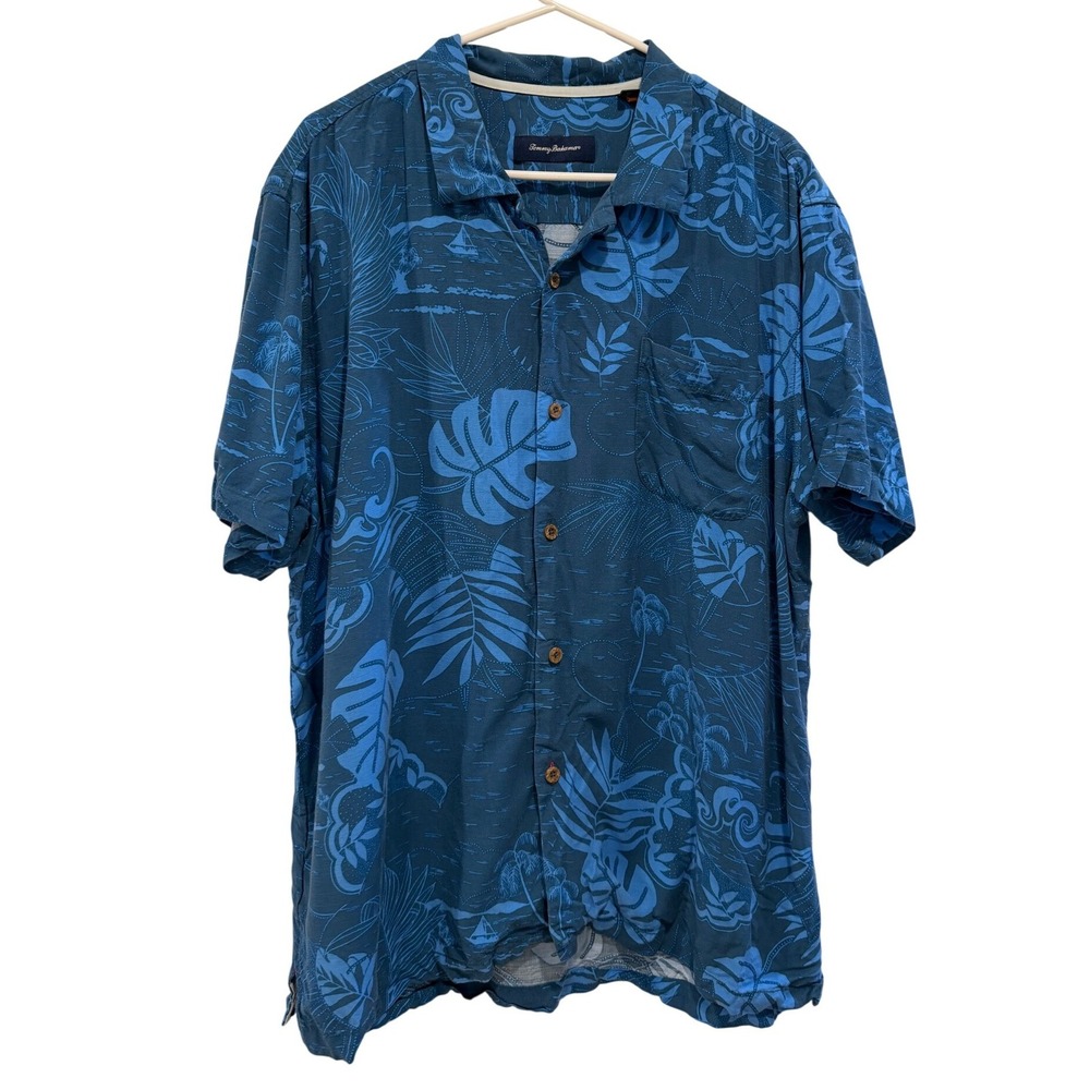 Tommy Bahama Mens XL Blue Tropical Monstera Palm Sailboat Rayon Camp Shirt